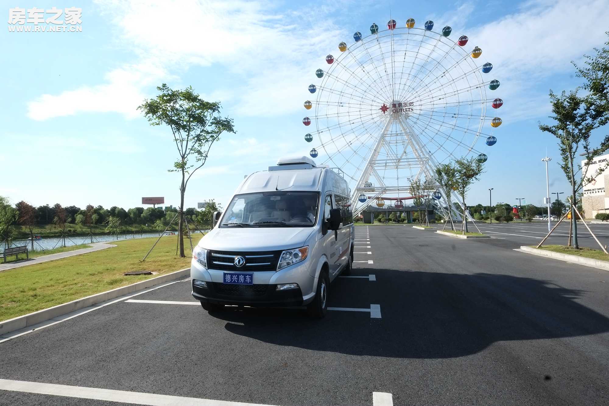 后来者居上 深度了解德兴东风御风长轴房车