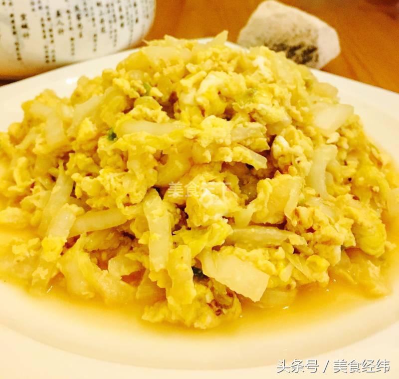 大白菜炒鸡蛋的做法(蛋香大白菜，炒出家的味道)