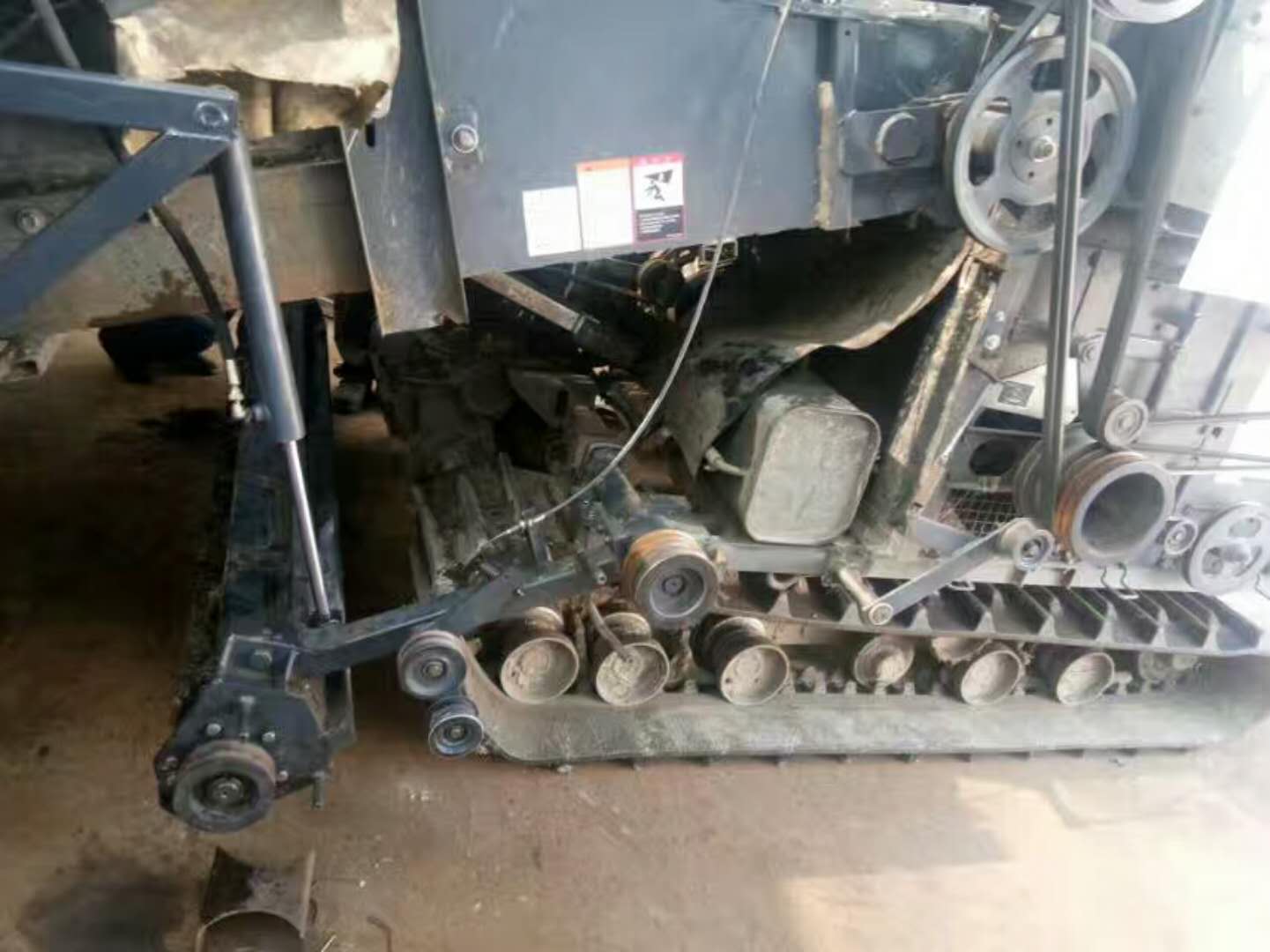 久保田688q收割机价格18年的久保田758履带收割机新鲜出炉