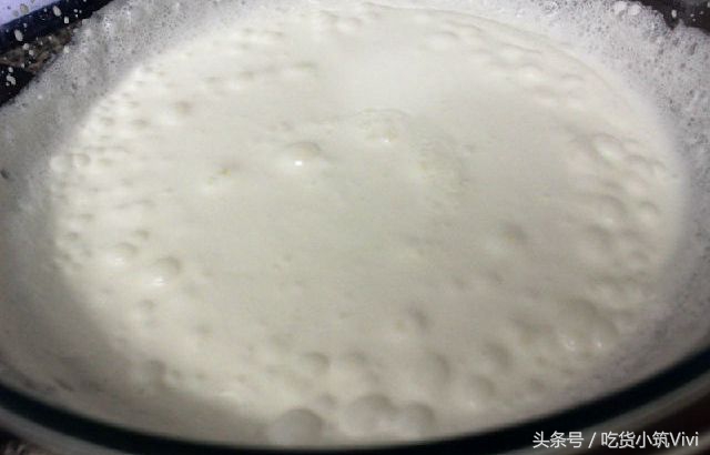 「烘焙课堂」淡奶油打发技巧，掌握状态是关键，各种甜品轻松拿捏
