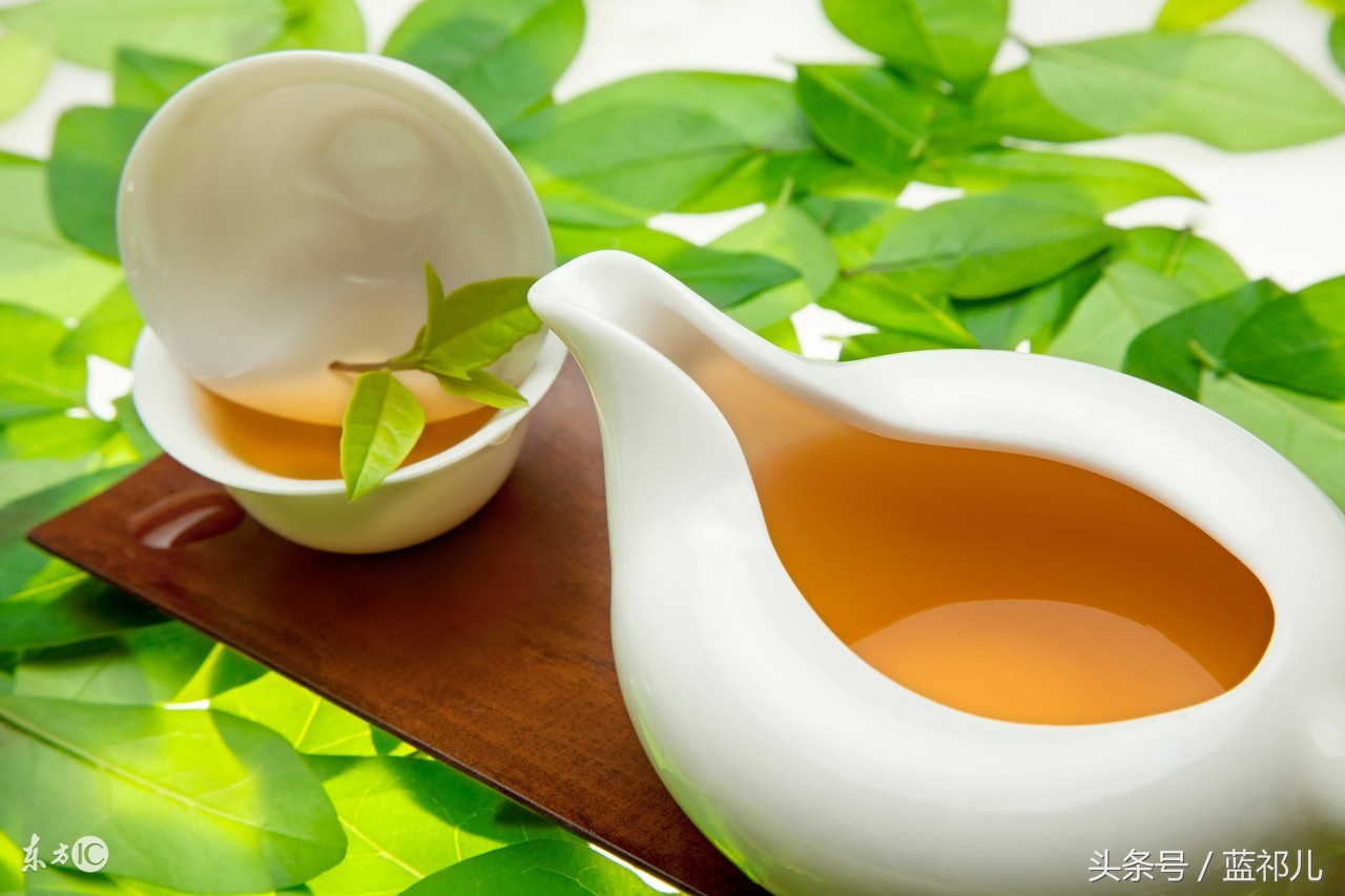 复旦大学陈果教授《好的孤独》一书，妙语连珠，是治心病的良药