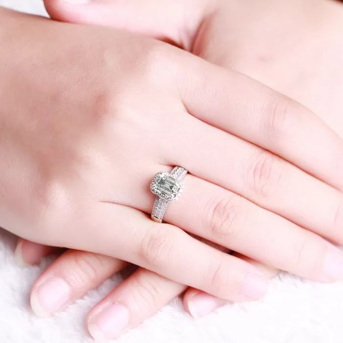 钻石不同分数，形状，爪镶分别代表什么爱情寓意？