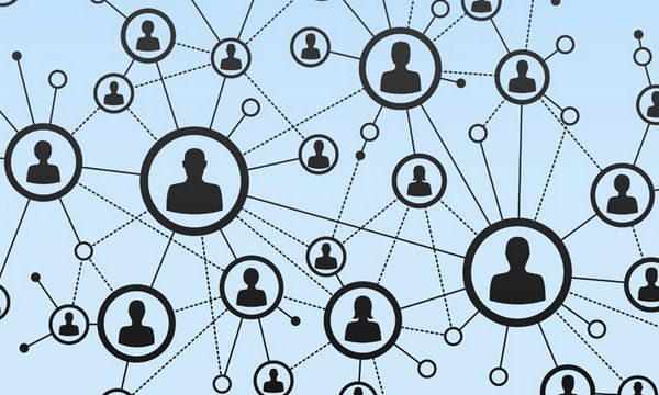 互联网圈里说的去中心化到底是个啥