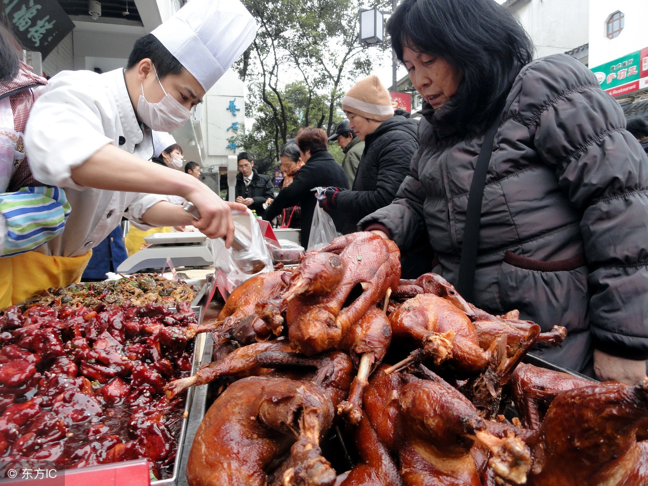 武汉那些好吃的卤菜店都在这里了