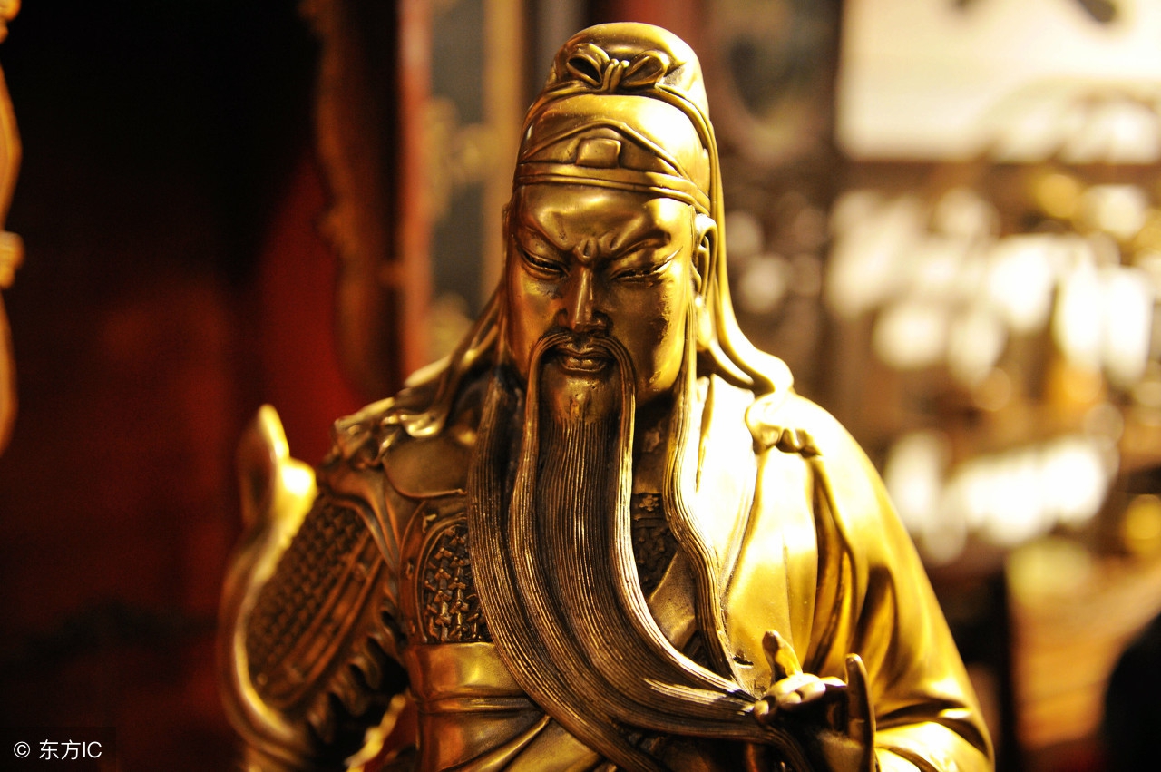 闭眼的关公 塑像欢迎阅读本期《今古纵横》.