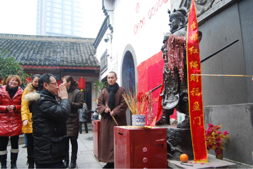 大年初五，迎财神！武汉人都在哪里“迎财神”你知道吗？