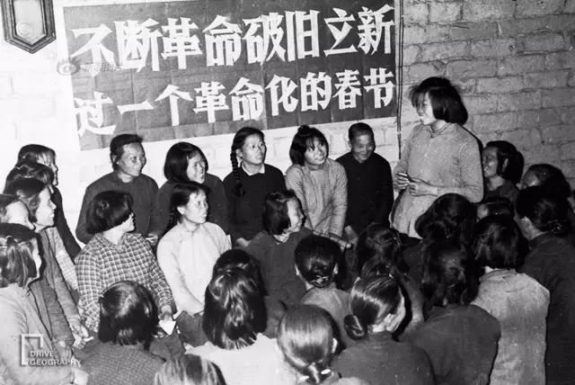 建国到现在，爷爷、爸爸记忆中的春节 | 自驾地理