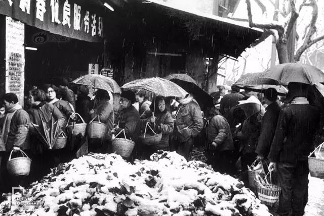 建国到现在，爷爷、爸爸记忆中的春节 | 自驾地理