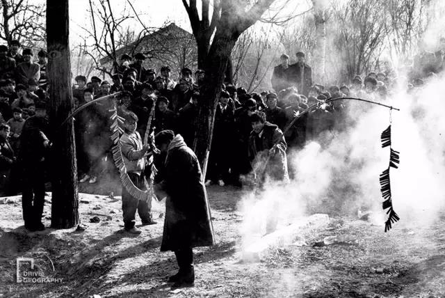 建国到现在，爷爷、爸爸记忆中的春节 | 自驾地理