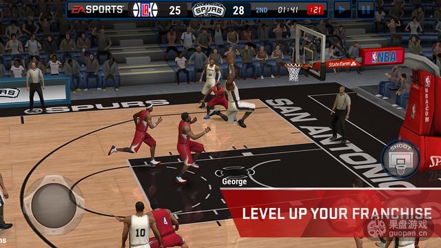 手机nba联机游戏有哪些(还要被2K吊打吗？《NBA LIVE Mobile》秋季发售)