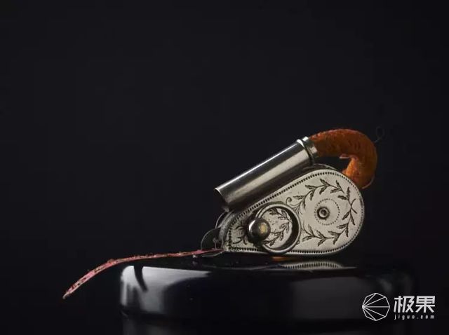 紳士心頭的縱火者，500只古董打火機收藏玩家 | 大玩家
