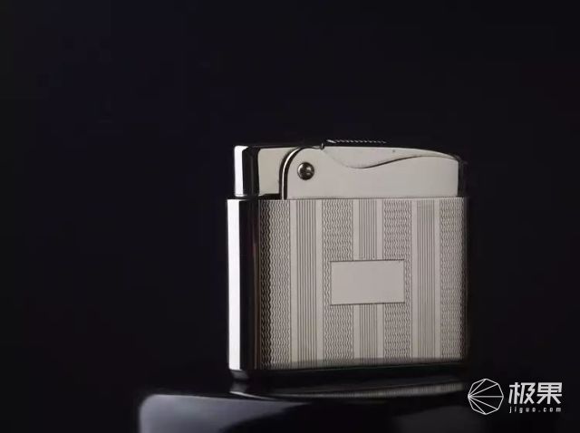 紳士心頭的縱火者，500只古董打火機收藏玩家 | 大玩家