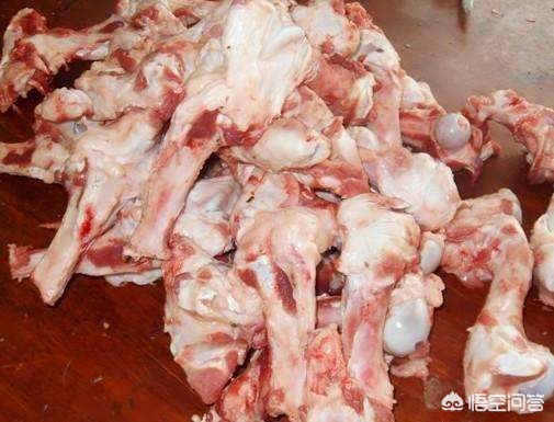 喰点半美食：在家炖一锅营养美味的牛骨头汤，老人小孩都宜喝