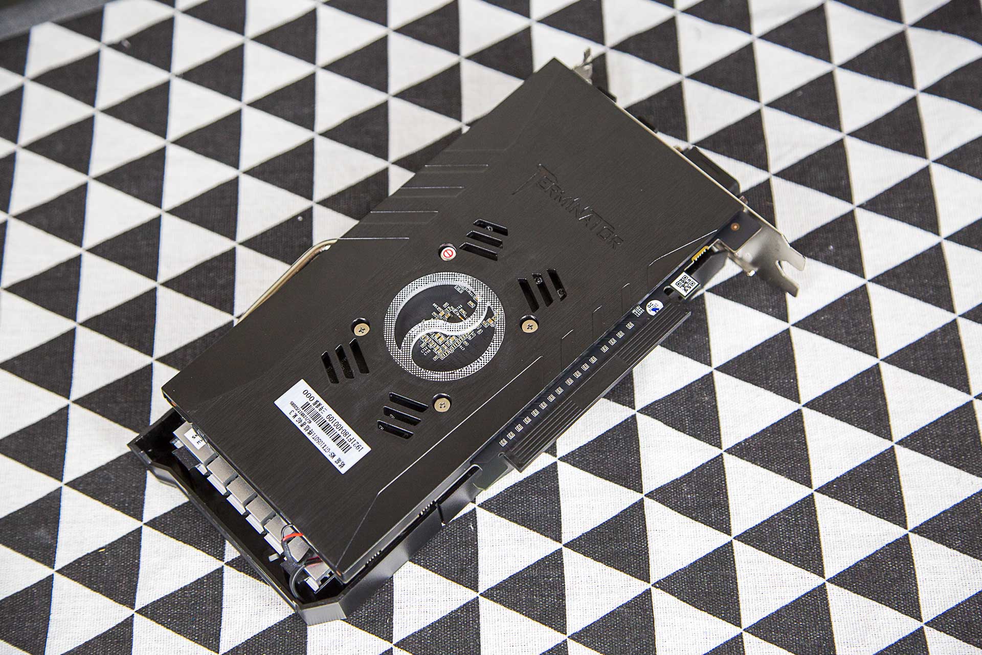 新显卡那个吃鸡更好？MAXSUN 铭瑄 GTX1050Ti测评