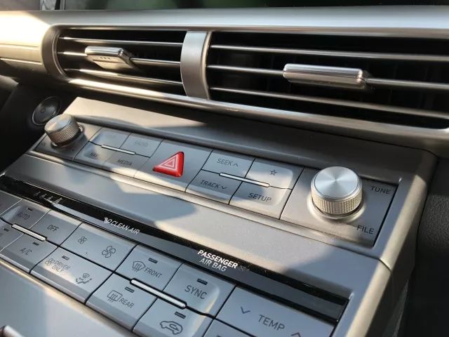 试驾氢燃料电车，5分钟就可续航600公里以上！