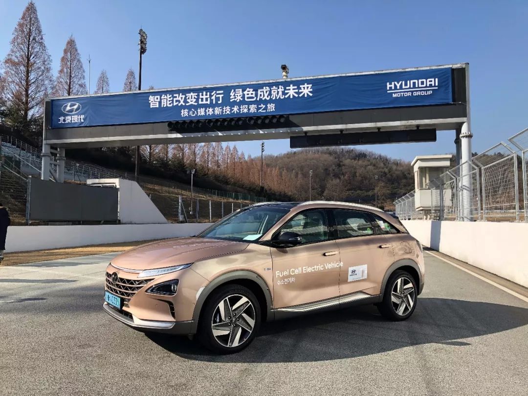 试驾氢燃料电车，5分钟就可续航600公里以上！