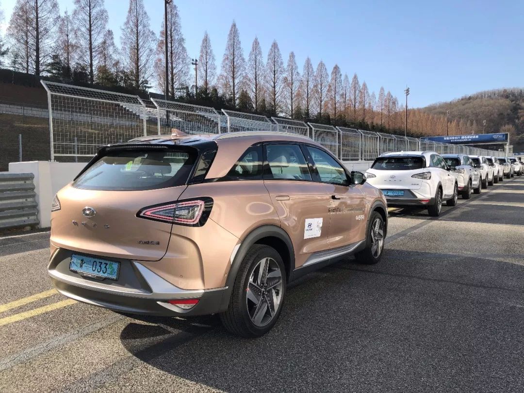 试驾氢燃料电车，5分钟就可续航600公里以上！