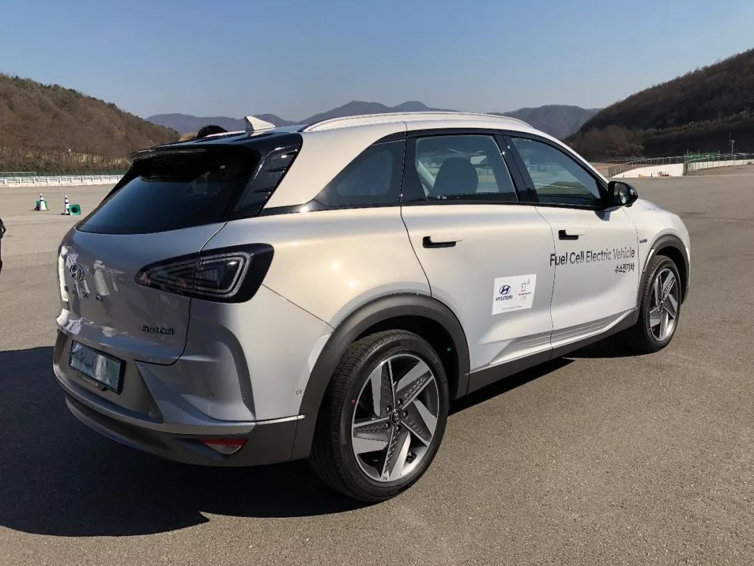 试驾氢燃料电车，5分钟就可续航600公里以上！