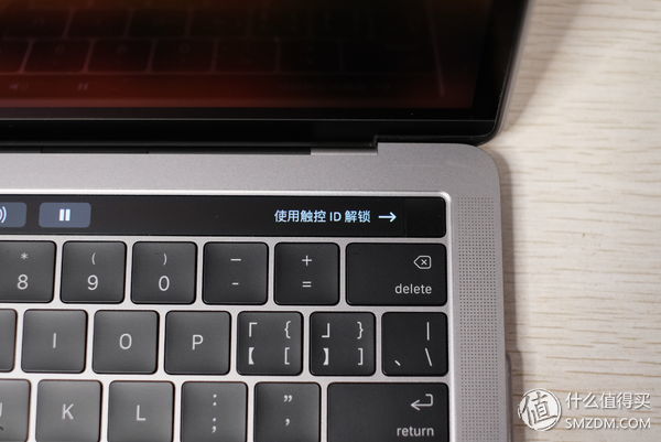 美貌与才华的化身：新款 MacBook Pro 使用评测及App、配件推荐