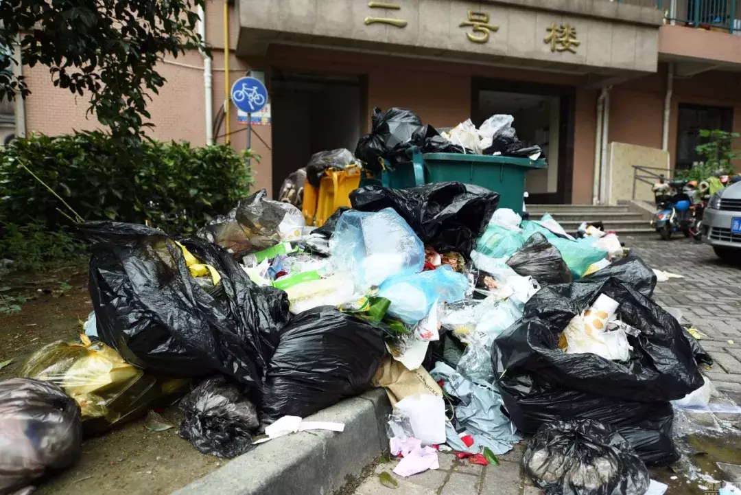装修物业要收费,哪些该缴哪些不该缴?