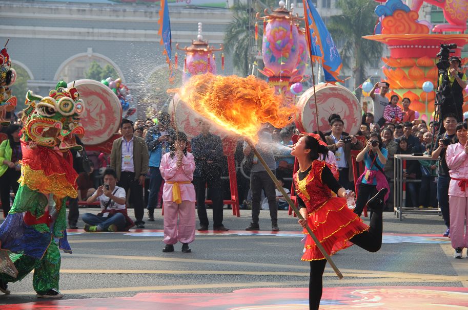 广东公共频道在线直播(30万人在这个地方嗨翻了天，还向全球直播……)