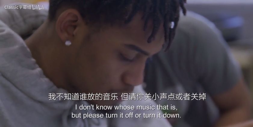 假如让你冒充高中生，卧底校园一个学期， 你能“幸存”下来吗？