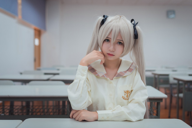 Cosplay之黑丝穹妹校服装