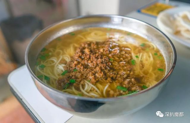 跑遍8个区！这25家旮旯美食才是真正《舌尖上的魔都》！