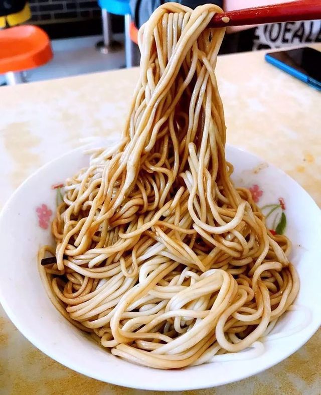 跑遍8个区！这25家旮旯美食才是真正《舌尖上的魔都》！