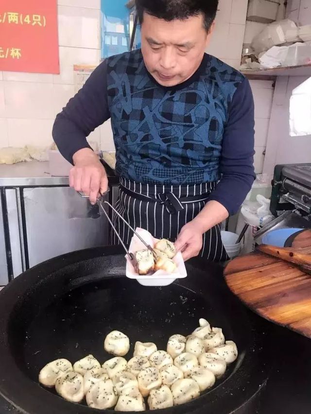 跑遍8个区！这25家旮旯美食才是真正《舌尖上的魔都》！