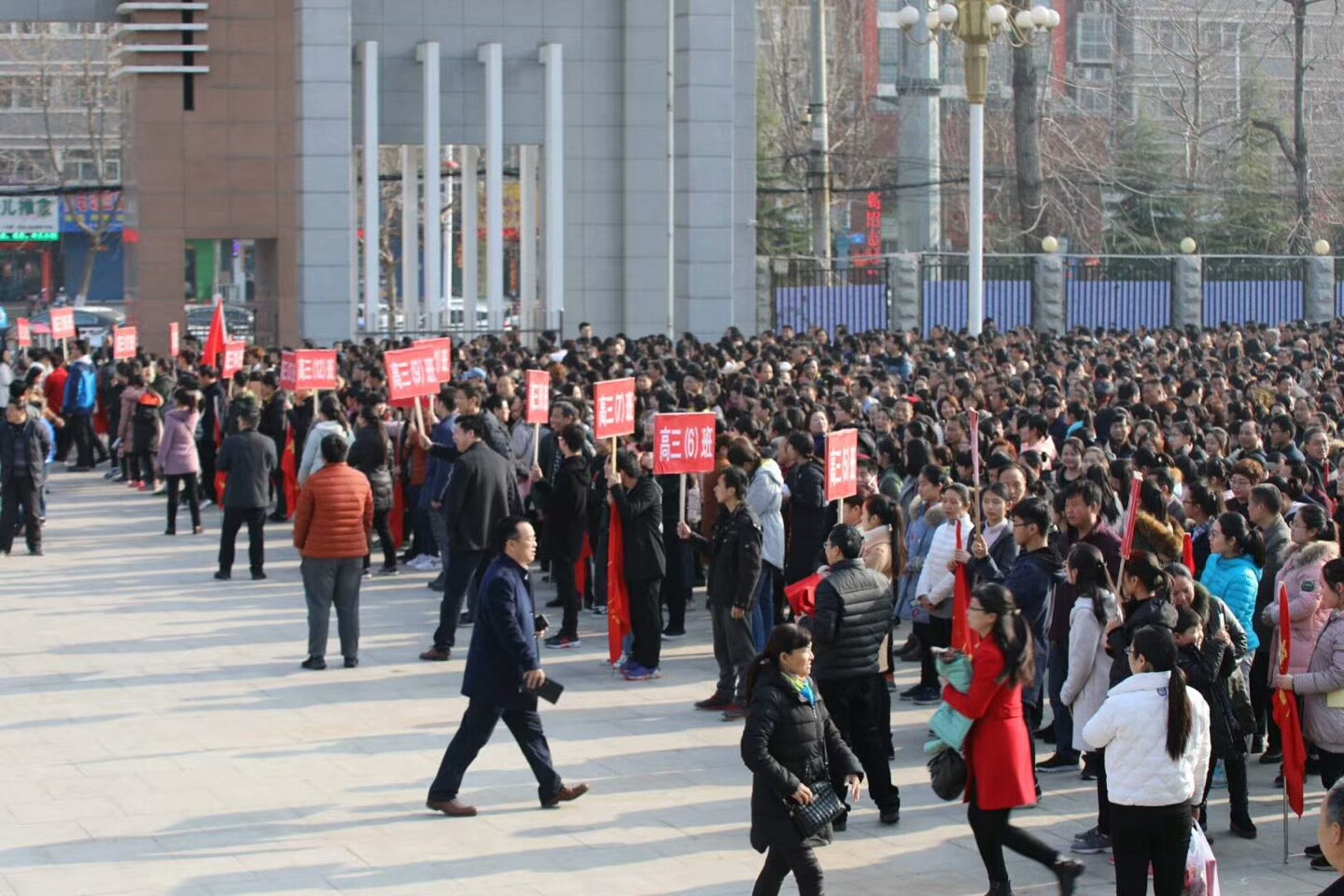 2017年平顶山高考的辉煌，2018平顶山一中的成人礼