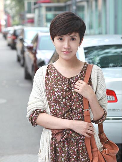 她是神捕铁飞花,比美贾静雯,被传死讯,打拼15年戏红人不红