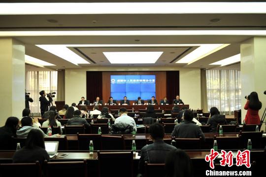 成都户籍制度改革：条件入户和积分入户“双轨并行”