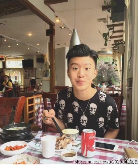 范冰冰弟弟的近照曝光！是不是她儿子还用验DNA吗？