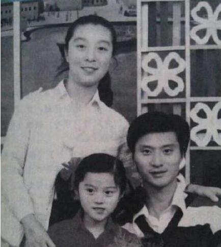 范冰冰弟弟的近照曝光！是不是她儿子还用验DNA吗？