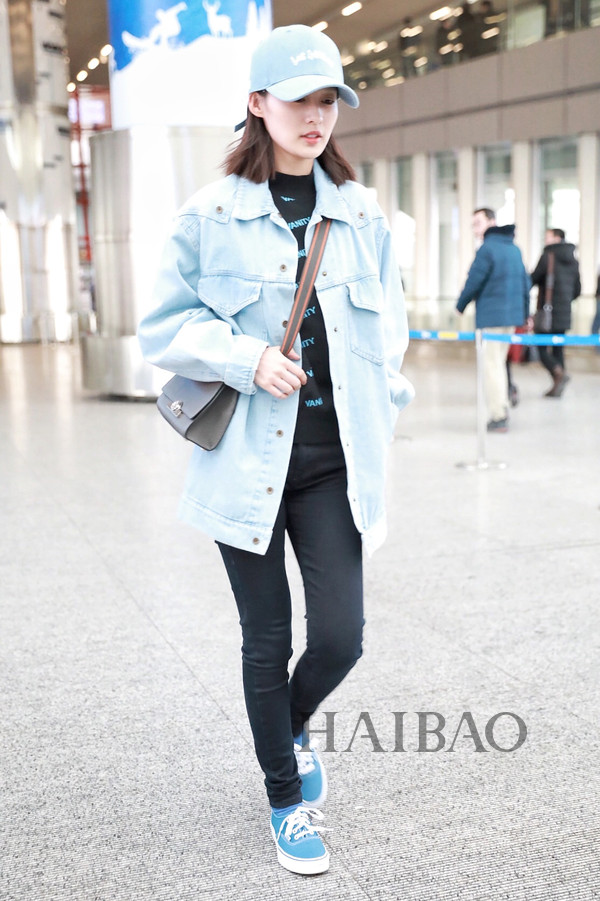 从强捧不红到热剧女主，李沁的衣品和演技一样让人过目不忘？