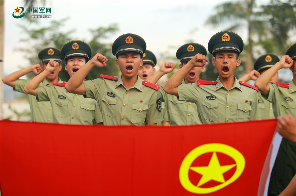 五四热血宣言!男儿当执三尺剑,军人的青春正如此