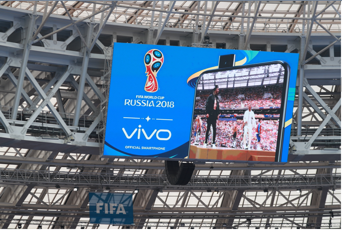 2018世界杯开场的歌曲(2018 FIFA世界杯现场上演“vivo8分钟”)