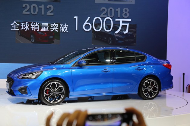 2018成都车展：全新福特福克斯开启预售 预售价11.58万元起