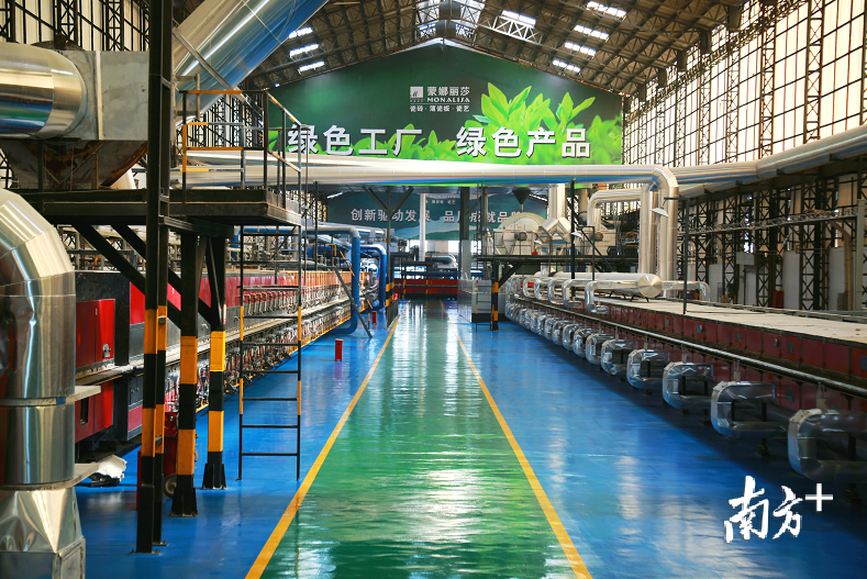 周其仁佛山80分鐘演講：把電飯煲賣去日本不能只靠雄心壯志（附視頻）