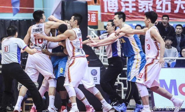 为什么nba现在打架少了(多久没看见打架了？为何联盟打架事件越来越少？)