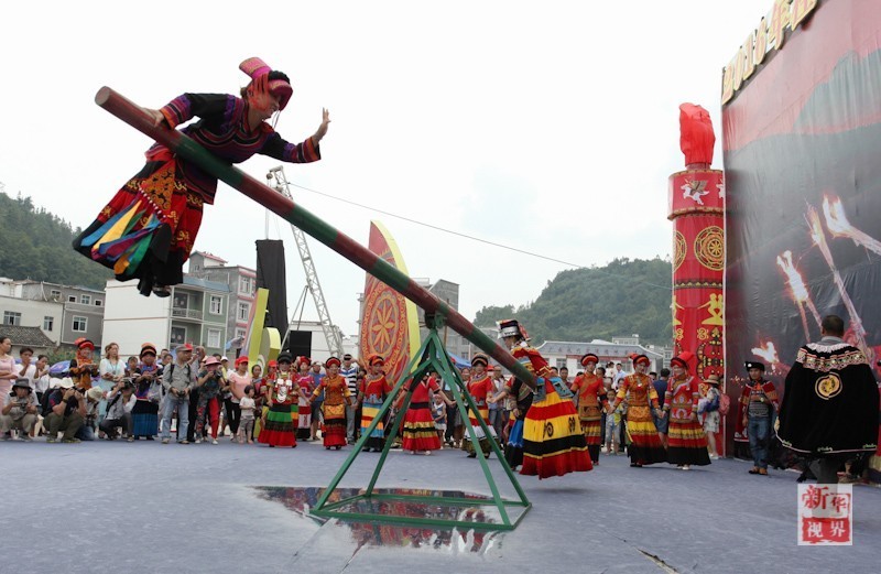 火把节是什么族的节日(世界上最“火”的节日)