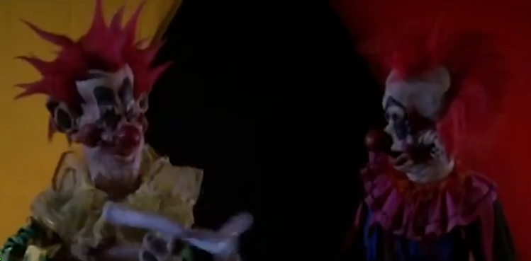 这十部电影中的经典恐怖杀人小丑角色，看一眼就会做噩梦！