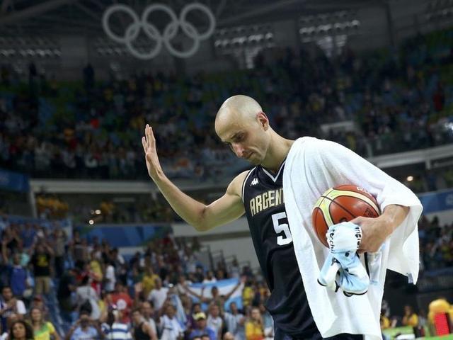 德尔菲诺为什么不打nba(五大国际篮联巨星同天退役，当年的他们可是梦之队最大威胁)