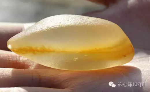 闪闪惹人爱—金丝玉!(金丝玉什么颜色最好) 第4张