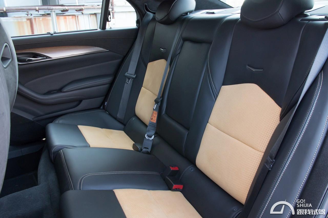 追击911的5座Sedan 体验凯迪拉克CTS-V