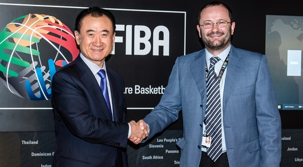 欧冠和nba文明哪个好(跟NBA抢中国市场，欧洲篮球冠军联赛只能走另一条路)