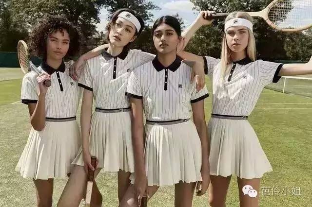 Sporty Style</p><p>　　 还在嫌它土你就凹凸了！最会穿衣的时髦星人都爱到不想脱