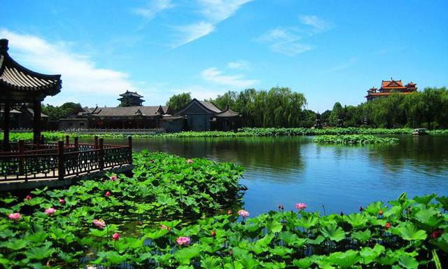 一个小县城居然建了个“天下第一城”，再现了明清时期的老北京城