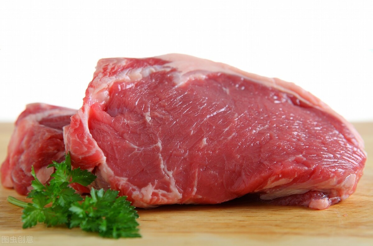 牛肉跟羊肉怎么区分(鲜嫩牛羊肉，区分简便诀窍)